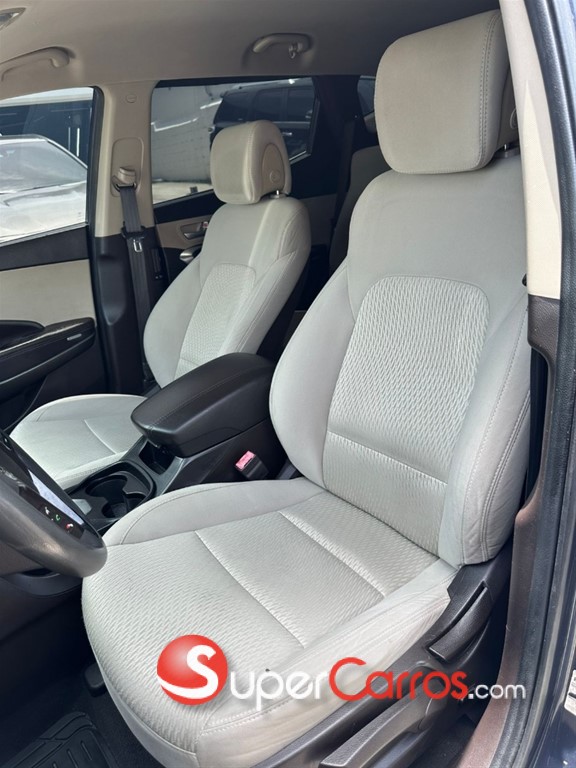 2017 Hyundai Santa Fe Sport — foto 8 / 12