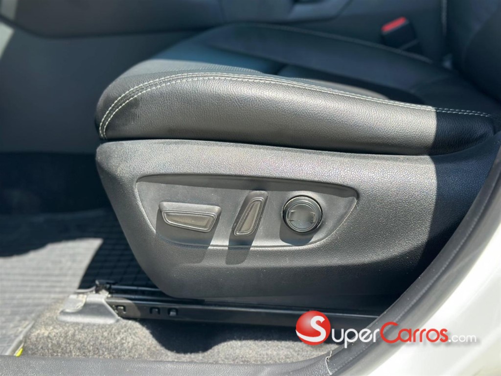 2022 Toyota RAV4 XLE — foto 10 / 12