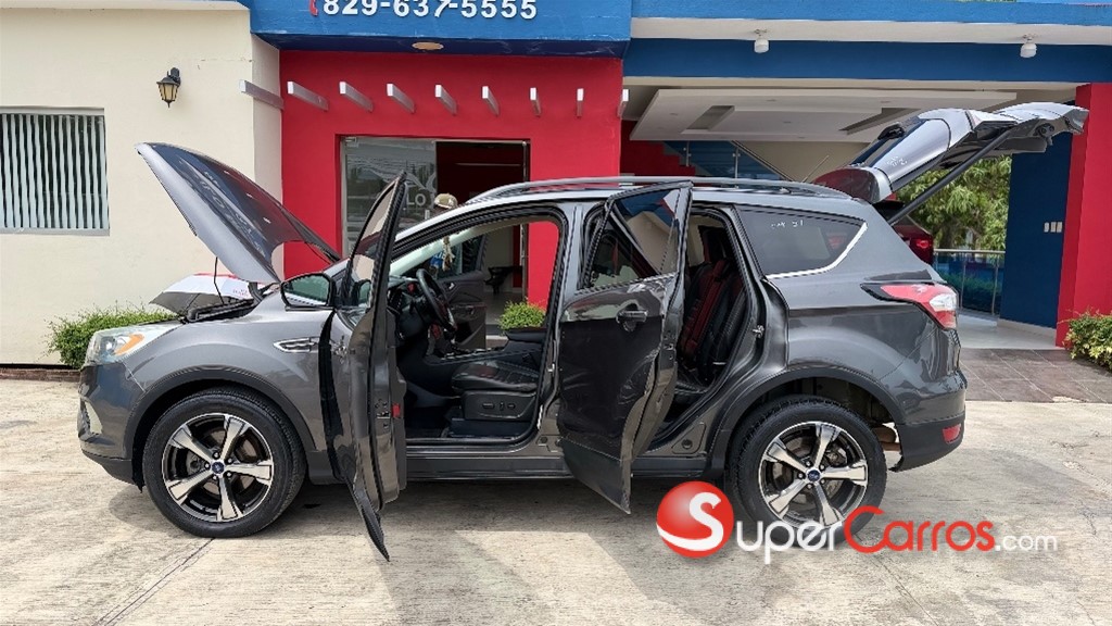 2017 Ford Escape Ecoboost — foto 6 / 11