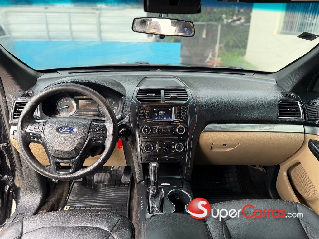 2016 Ford Explorer — foto 4 / 10