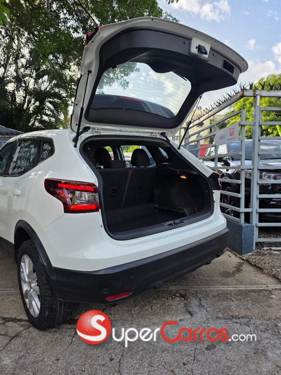 2021 Nissan Rogue Sport — foto 7 / 9