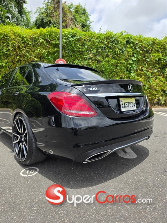 2018 Mercedes-Benz Clase C 300 — foto 9 / 10