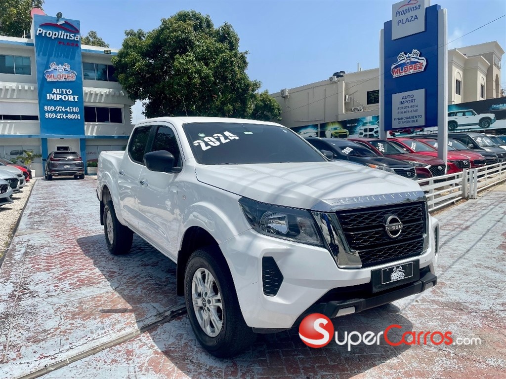 2024 Nissan Frontier — foto 2 / 10