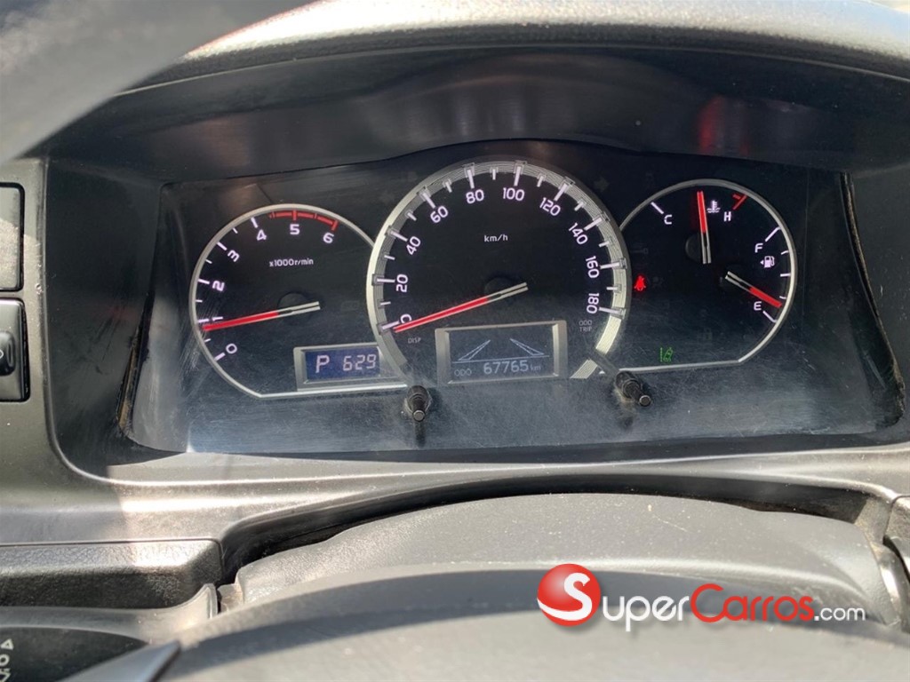 2019 Toyota Hiace — foto 7 / 8
