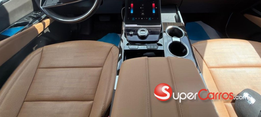 2025 Cadillac Escalade Premium Luxury — foto 9 / 11