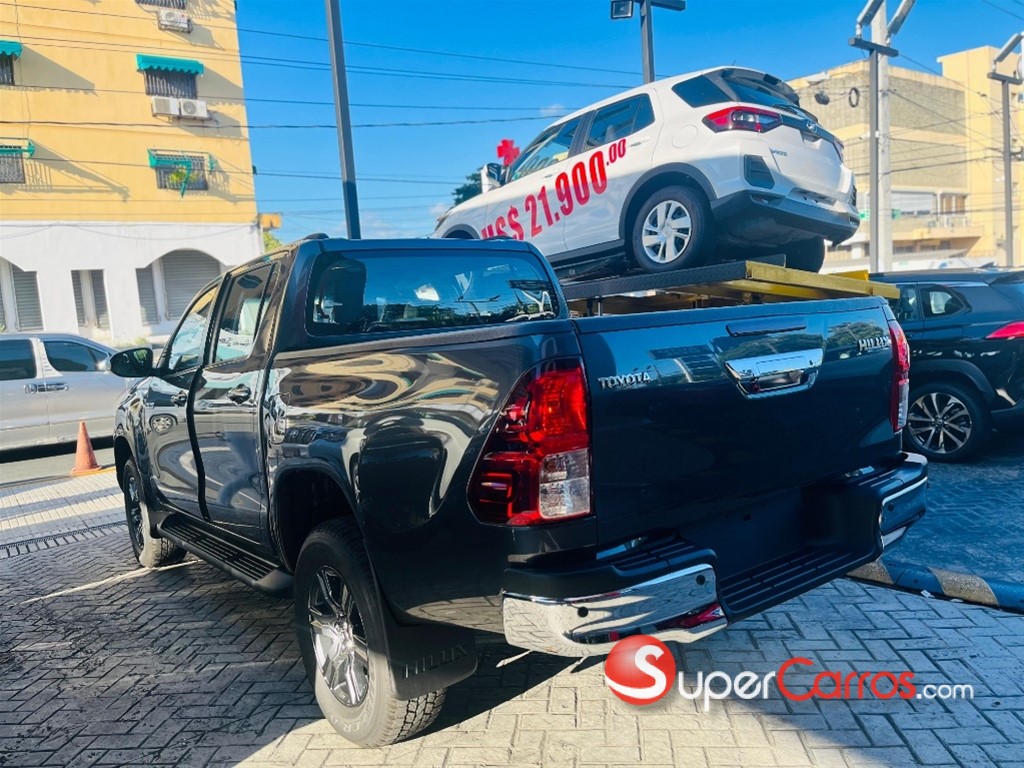 2026 Toyota Hilux 2.4 — foto 3 / 9