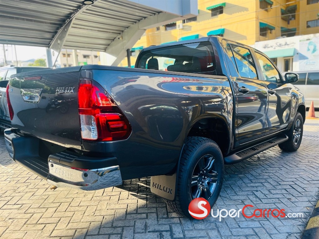 2026 Toyota Hilux 2.4 — foto 4 / 9
