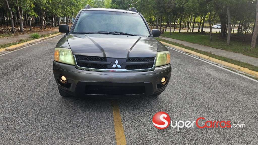 2006 Mitsubishi Motors Endeavor XLS — foto 9 / 11