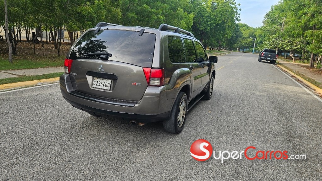 2006 Mitsubishi Motors Endeavor XLS — foto 11 / 11