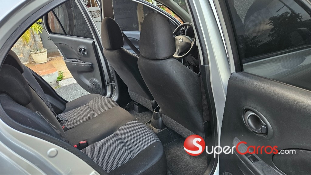 2019 Nissan March — foto 9 / 12