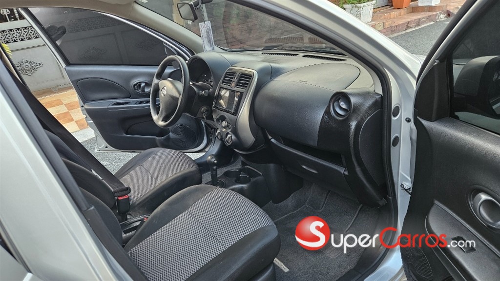 2019 Nissan March — foto 10 / 12