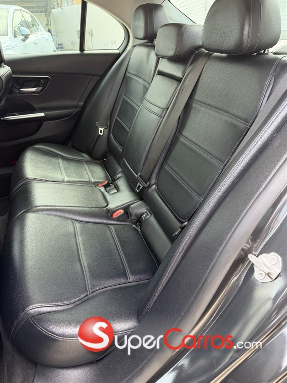 2022 Mercedes-Benz Clase C 300 Elegance — foto 8 / 8