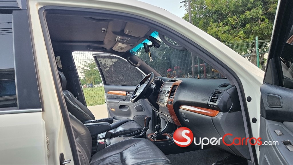 2005 Lexus GX 460 — foto 11 / 12