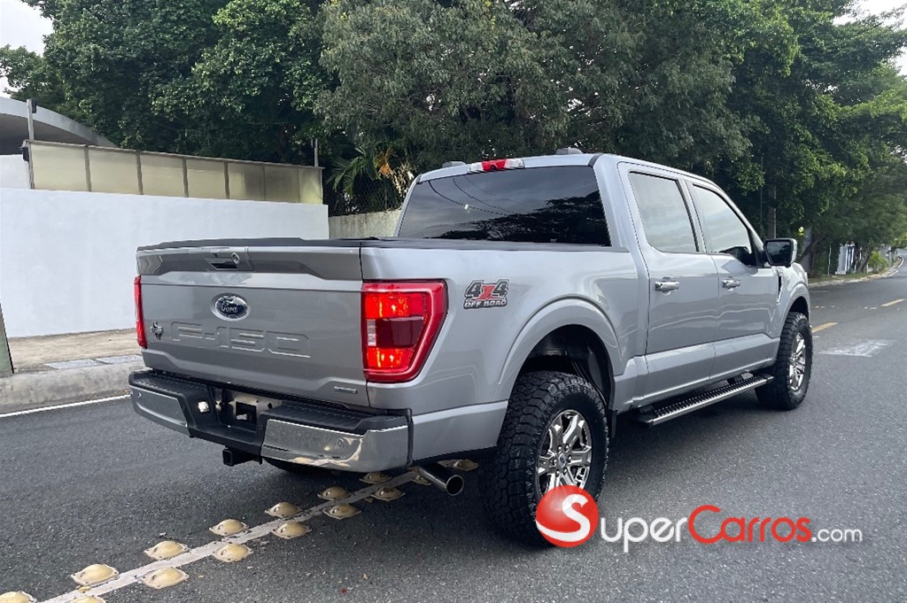 2021 Ford F 150 XLT ECOBOOST — foto 9 / 12