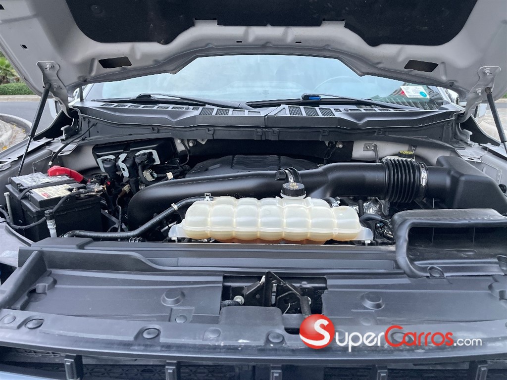 2021 Ford F 150 XLT ECOBOOST — foto 10 / 12