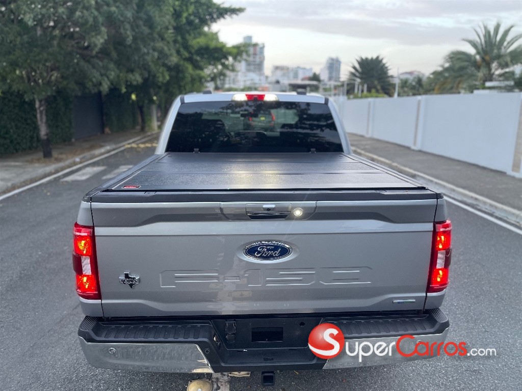 2021 Ford F 150 XLT ECOBOOST — foto 11 / 12