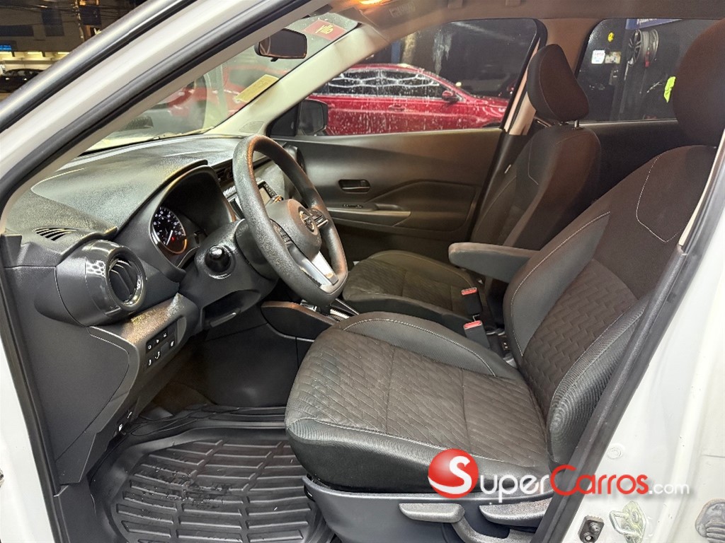 2021 Nissan Kicks — foto 8 / 11