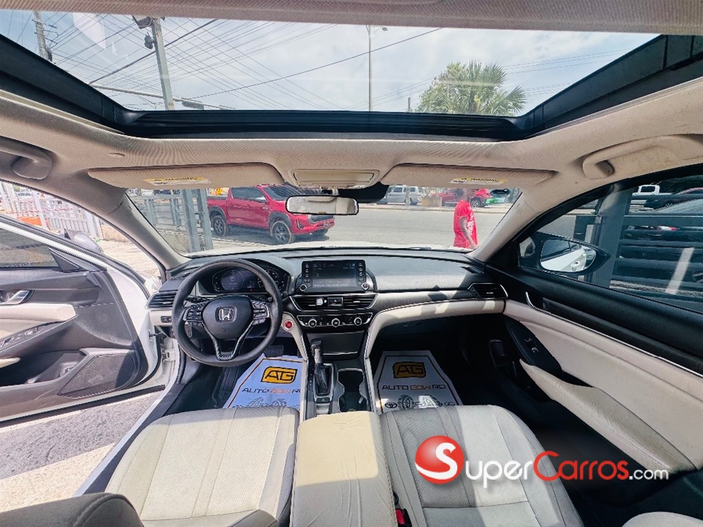 2018 Honda Accord EX — foto 8 / 12