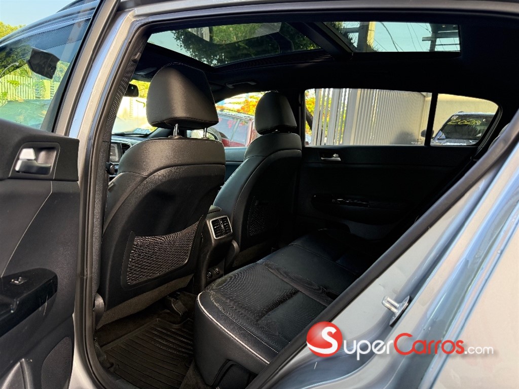 2020 Kia Sportage SX — foto 7 / 12