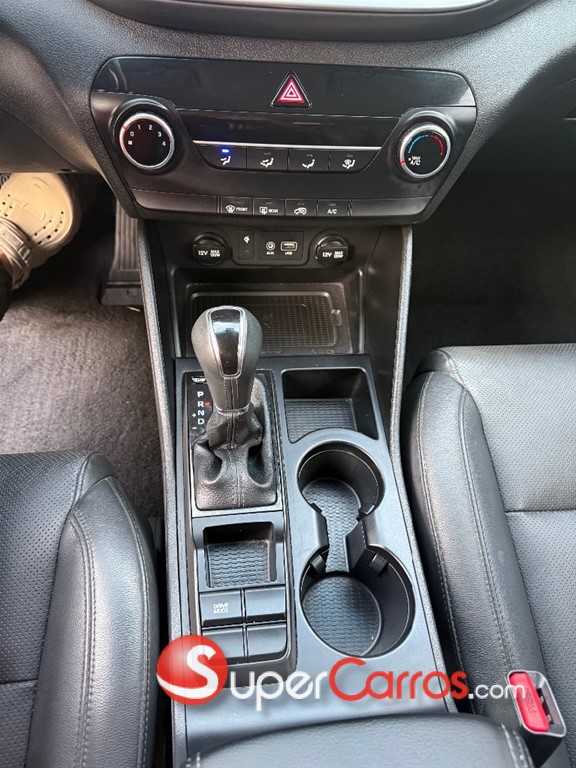 2019 Hyundai Tucson LIMITED — foto 7 / 12