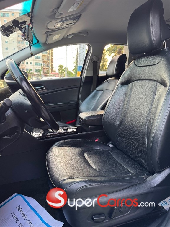 2023 Kia Sportage EX — foto 6 / 10