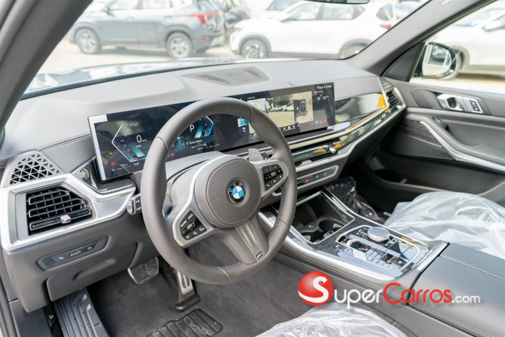 2026 BMW X 5 M Package — foto 6 / 9
