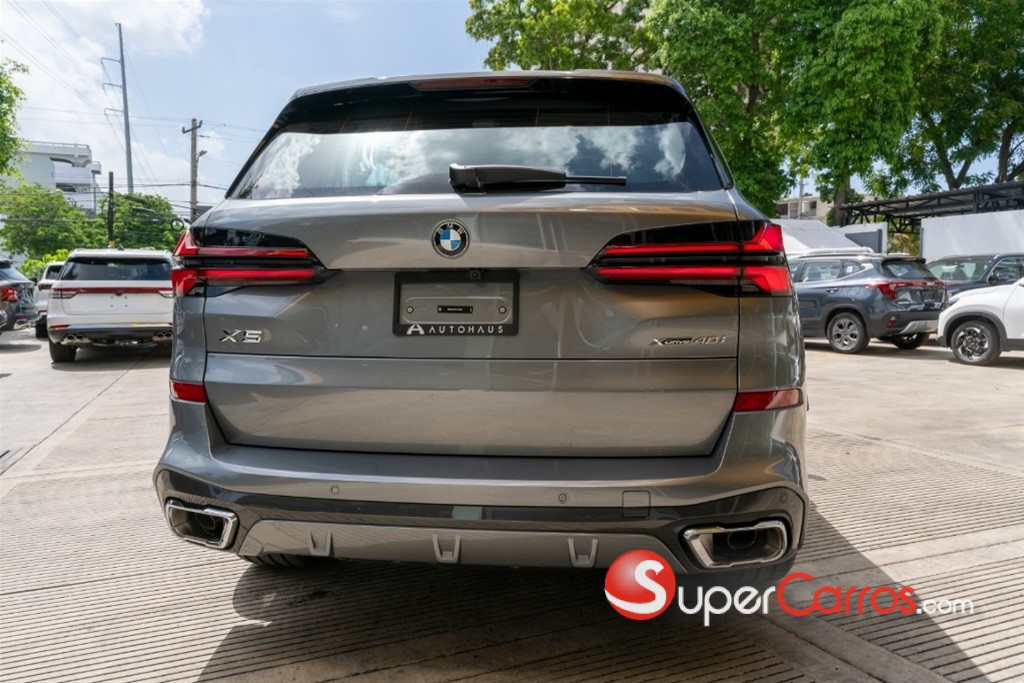 2026 BMW X 5 M Package — foto 8 / 9