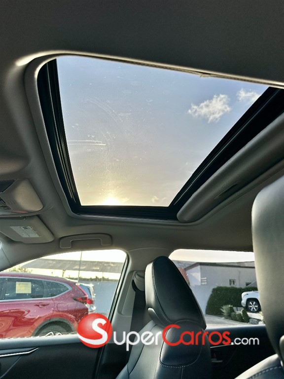 2020 Toyota RAV4 XLE Premium — foto 12 / 12