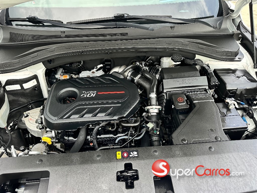 2020 Hyundai Santa Fe Sport 2.0T Ultimate — foto 11 / 12