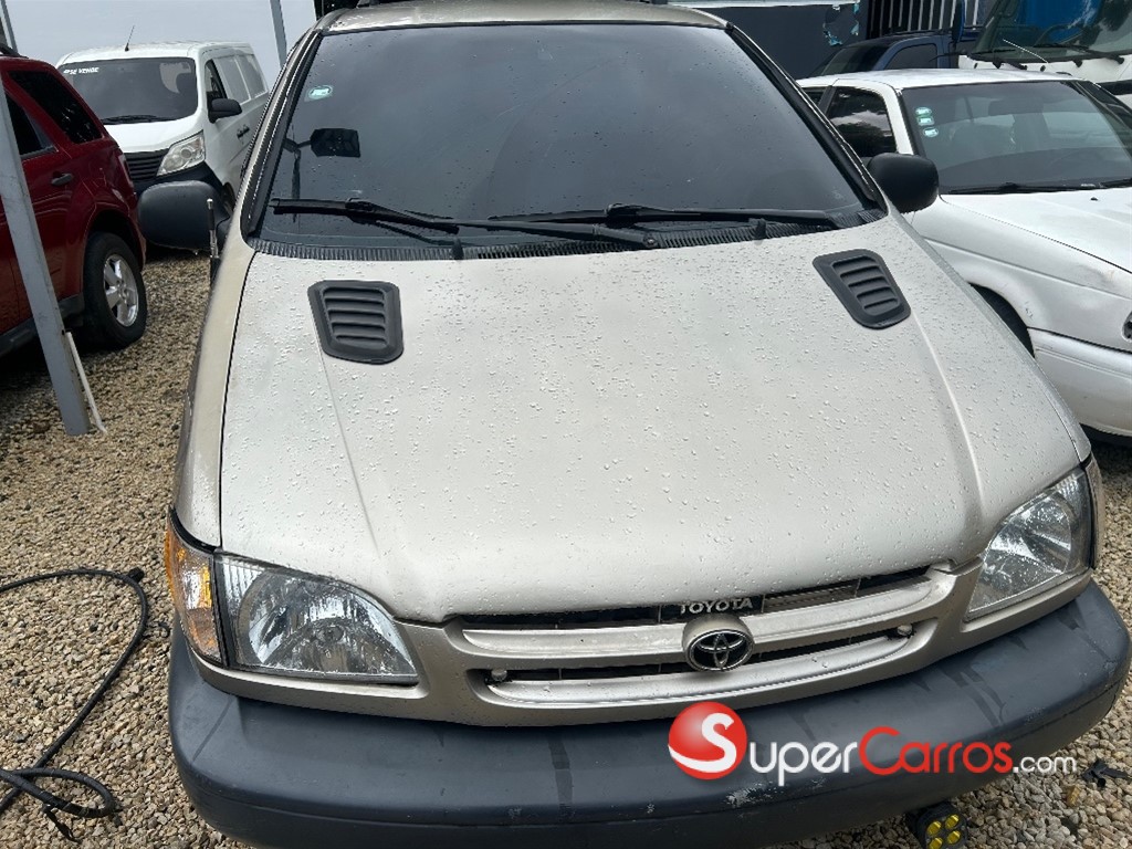 2000 Toyota Sienna