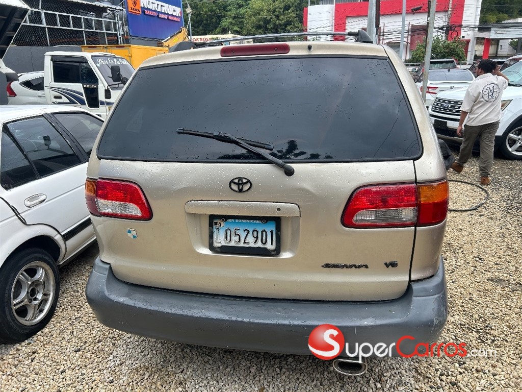 2000 Toyota Sienna — foto 4 / 11