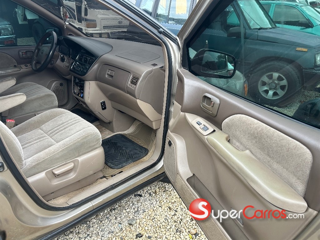 2000 Toyota Sienna — foto 9 / 11