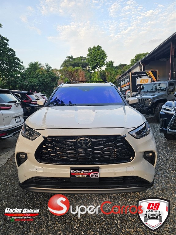 2022 Toyota Highlander Platinum — foto 2 / 10
