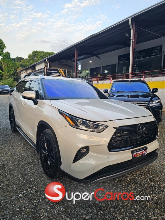 2022 Toyota Highlander Platinum — foto 3 / 10