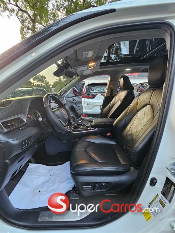 2022 Toyota Highlander Platinum — foto 8 / 10