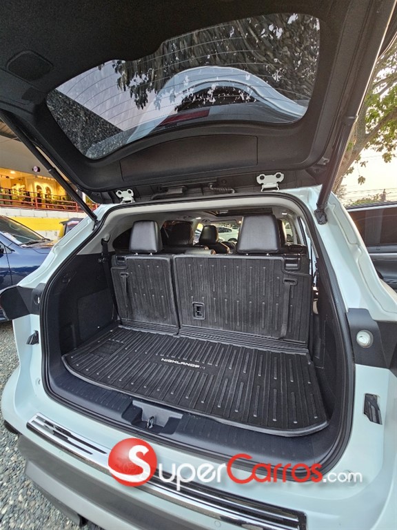 2022 Toyota Highlander Platinum — foto 9 / 10
