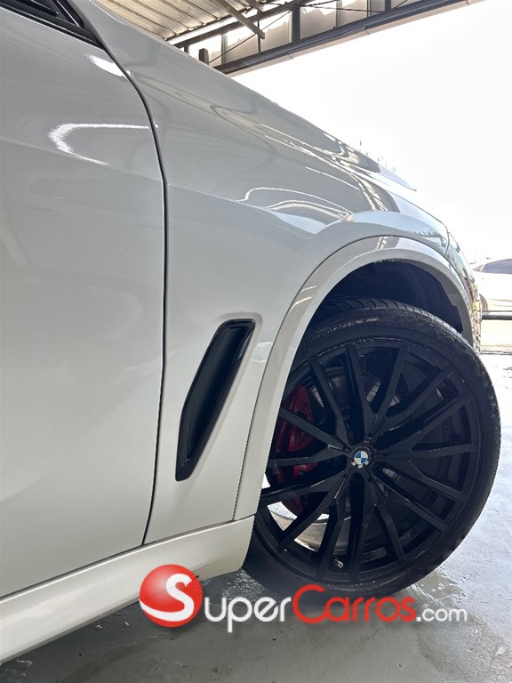 2022 BMW X 5 SDRIVE 40i — foto 8 / 12