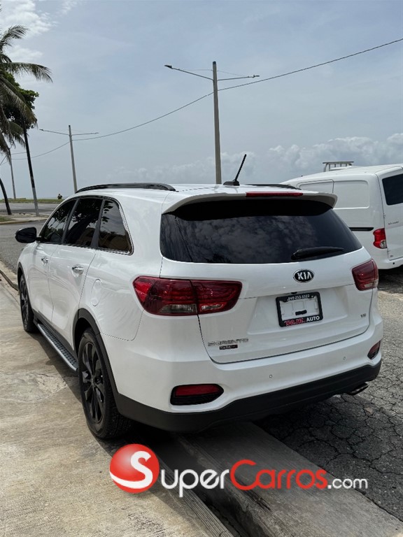 2020 Kia Sorento S — foto 5 / 12