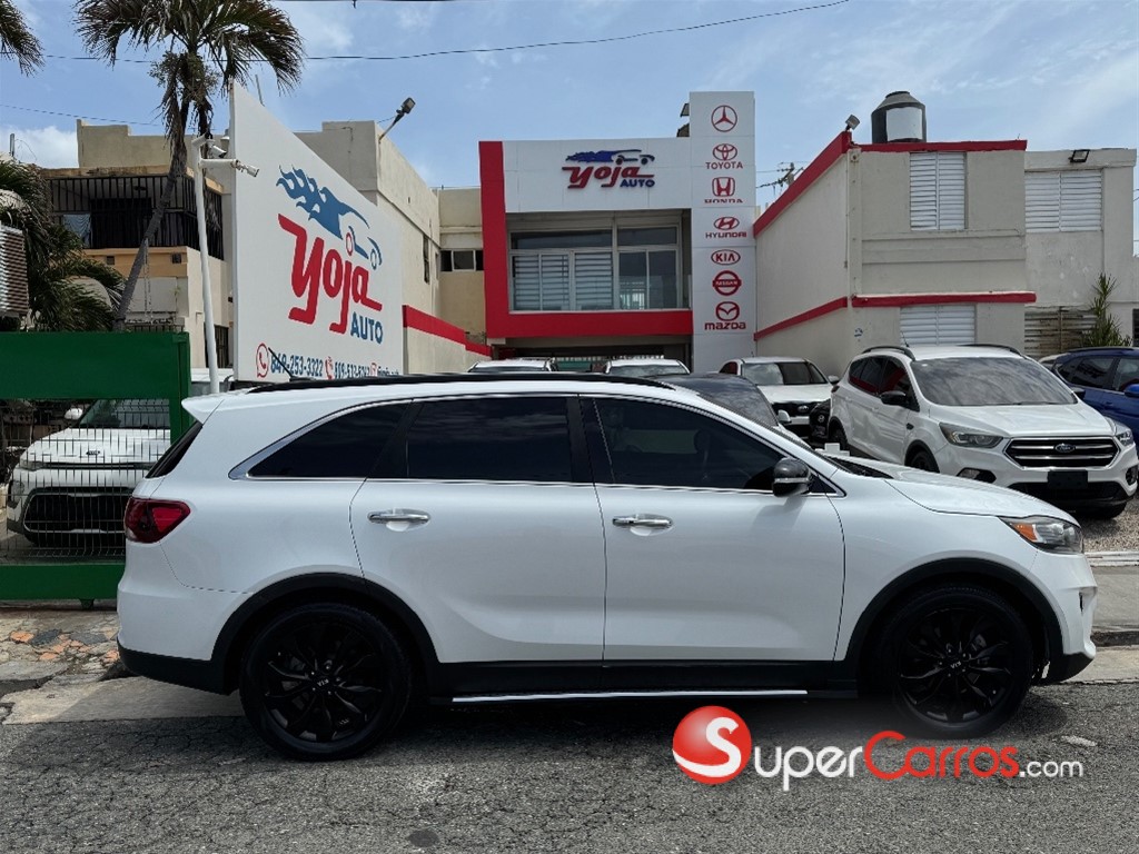 2020 Kia Sorento S — foto 8 / 12