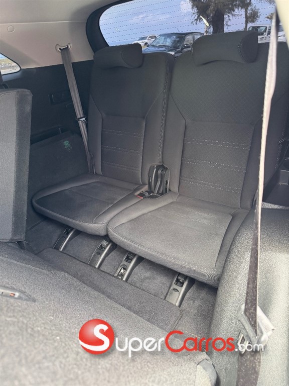 2020 Kia Sorento S — foto 11 / 12
