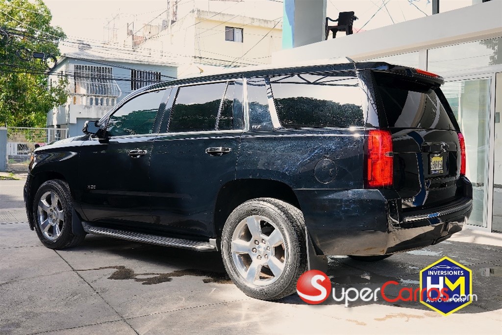 2016 Chevrolet Tahoe LTZ — foto 4 / 10