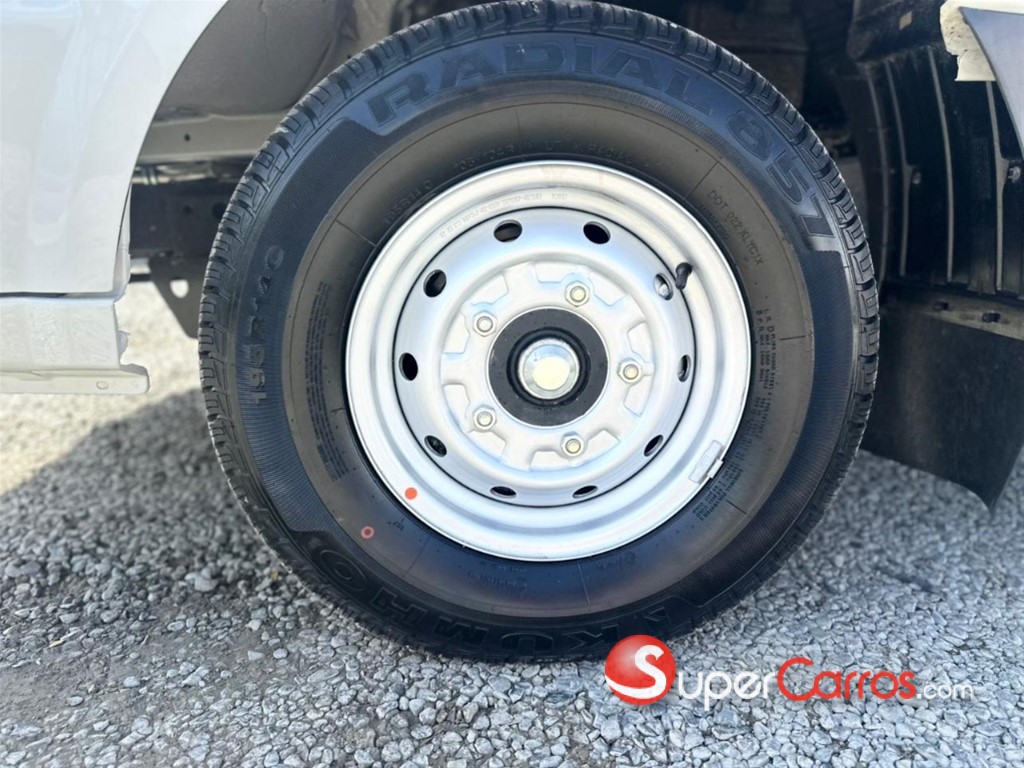 2027 Kia K-2700 — foto 6 / 10