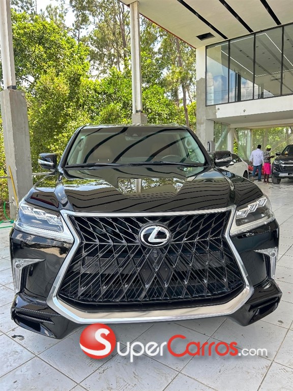 2017 Lexus LX 570 — foto 3 / 10