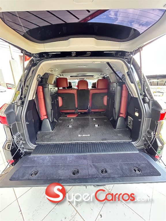 2017 Lexus LX 570 — foto 10 / 10