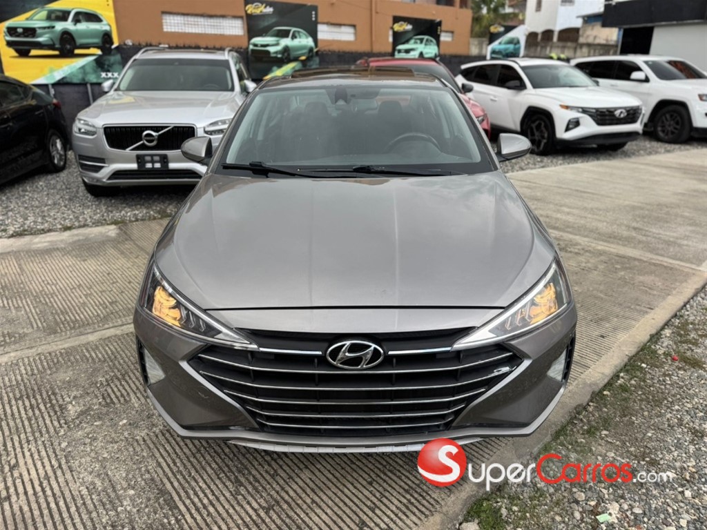 2020 Hyundai Elantra Value Edition — foto 2 / 9