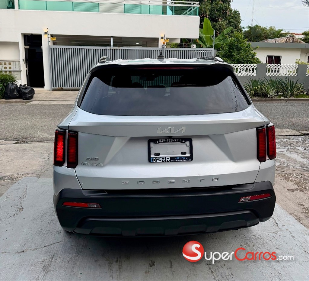 2022 Kia Sorento LX — foto 3 / 12