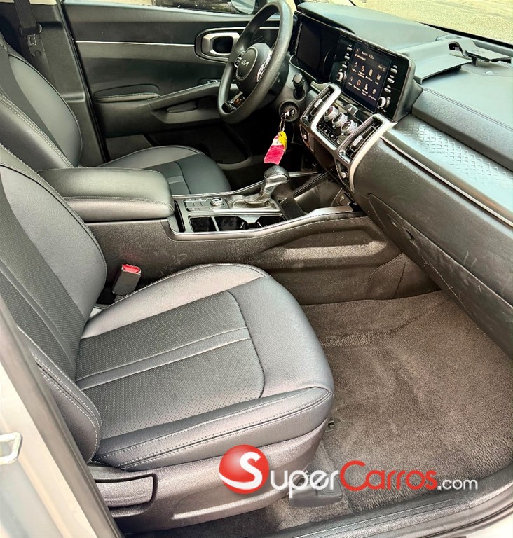 2022 Kia Sorento LX — foto 8 / 12
