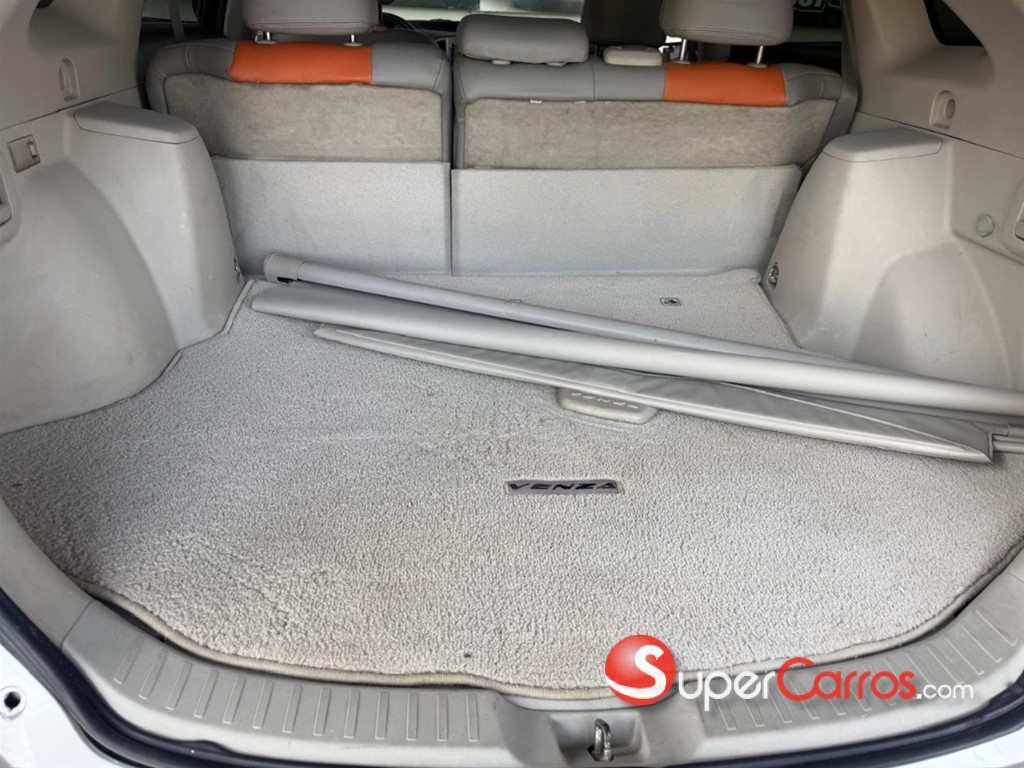 2010 Toyota Venza — foto 4 / 8