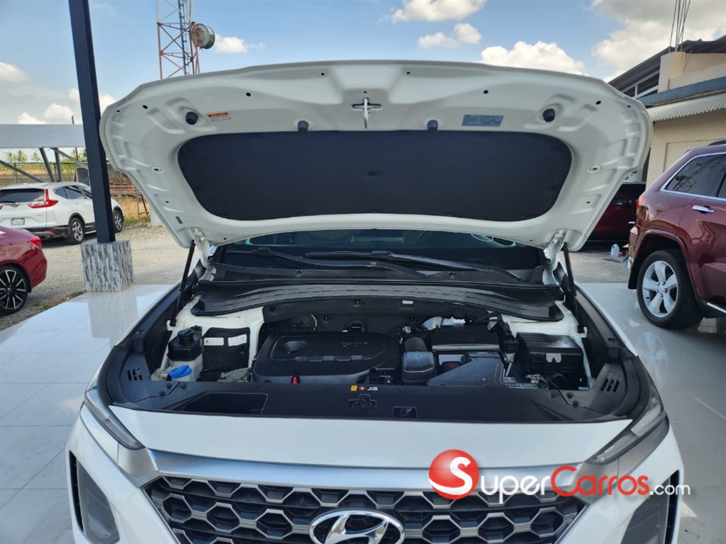 2020 Hyundai Santa Fe SE — foto 3 / 12