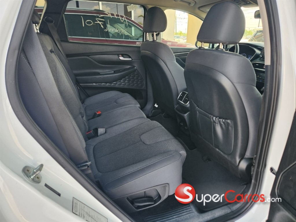 2020 Hyundai Santa Fe SE — foto 5 / 12